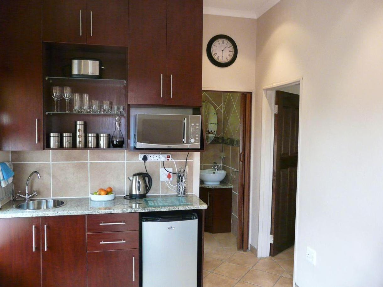Ruresta Guesthouse Блумфонтейн Экстерьер фото