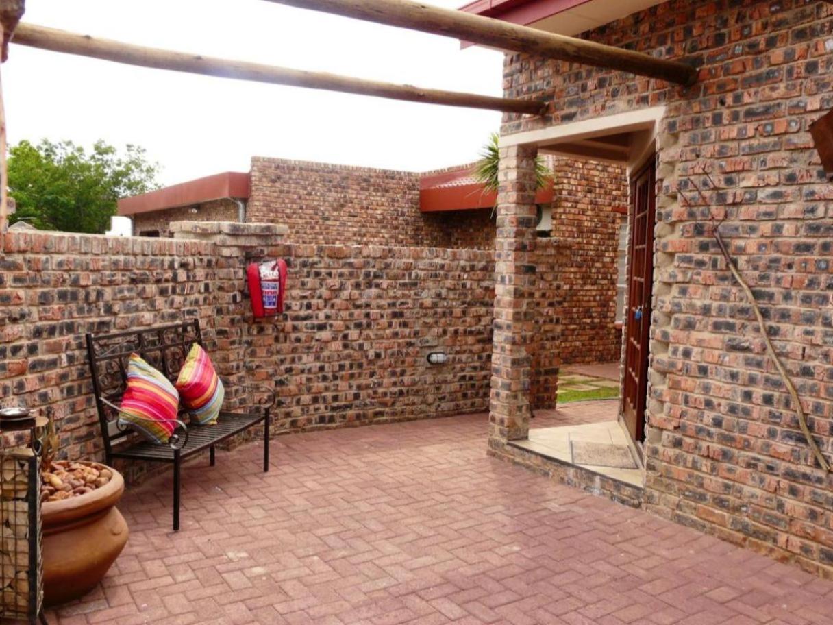 Ruresta Guesthouse Блумфонтейн Экстерьер фото